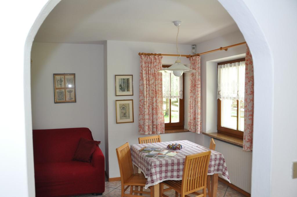 Casa Guido E Laura Lägenhet Pozza di Fassa Exteriör bild