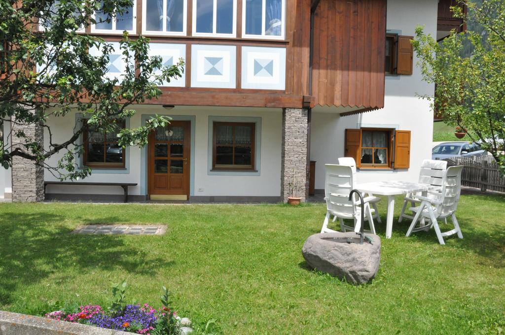 Casa Guido E Laura Lägenhet Pozza di Fassa Exteriör bild