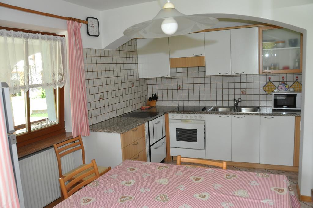 Casa Guido E Laura Lägenhet Pozza di Fassa Exteriör bild