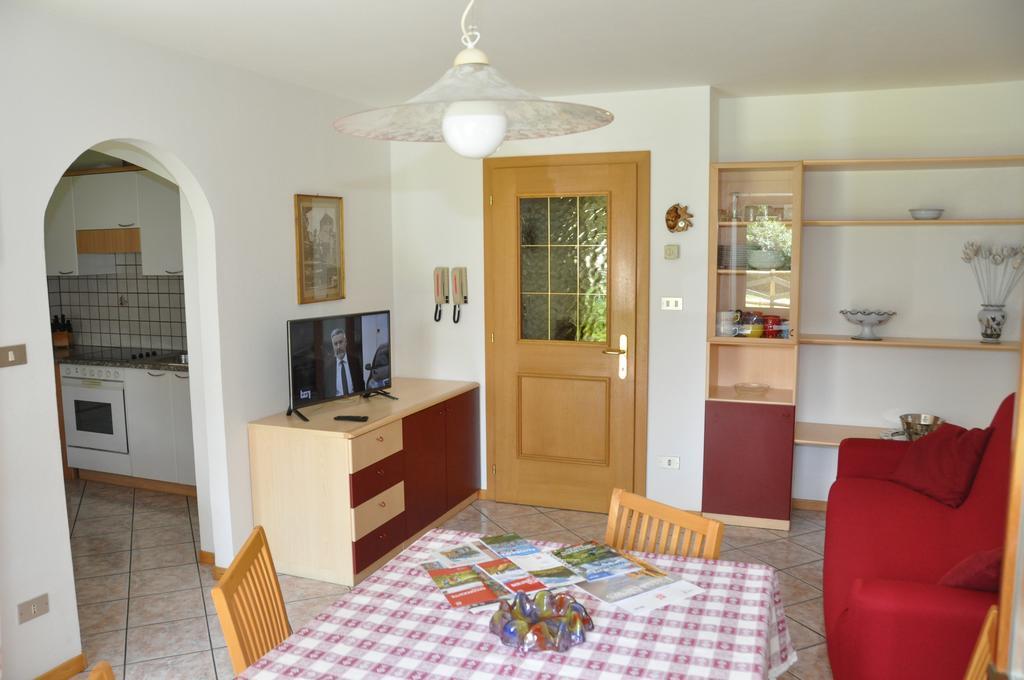 Casa Guido E Laura Lägenhet Pozza di Fassa Exteriör bild